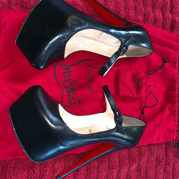 Christian Louboutin Daffs - Picture 2 of 6